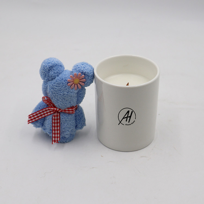 Sensasi Aroma Lilin Keramik Putih Beraroma Dengan Sumbu Kayu