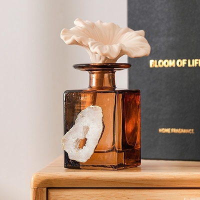 Hotel Kaca Botol Minyak Reed Diffuser Flameless Fragrance Fiber Rotan Tongkat Tutup Logam Emas