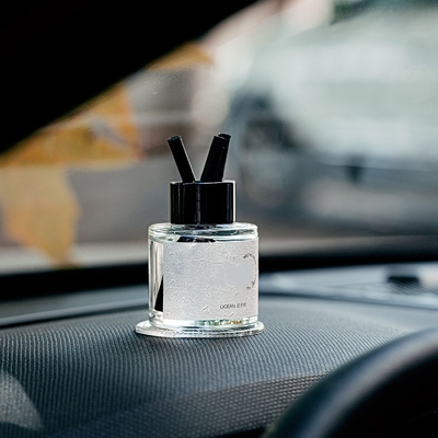 AROMA HOME 50ml Minyak Esensial Aromaterapi Botol Kaca Penyegar Udara Mobil Diffuser