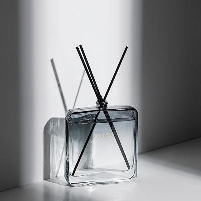 Rumah Aromaterapi Minyak Esensial Reed Diffuser Parfum Botol Kaca Kristal