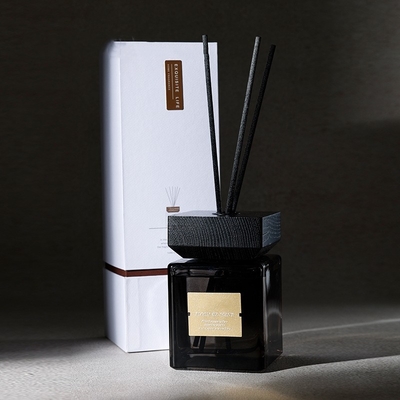 Botol Kaca Stick Aroma Aroma Rumah Mewah Reed Diffuser 500ml Dengan Kotak Paket