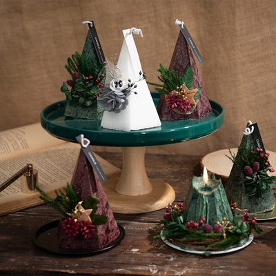 Romantis Bunga Pohon Natal Pyramid Type Cone Pillar Candles Dengan 2pcs Gift Box