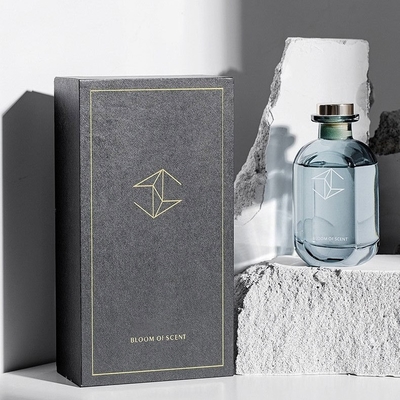 French Perfume Rotan Stick Gift Box Botol Kaca Reed Diffuser Dengan Minyak Esensial Alami