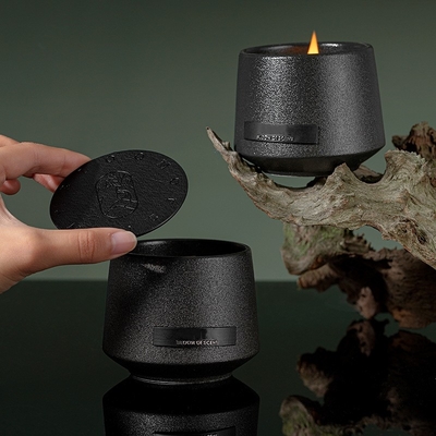 Aroma Customized Keramik Hitam Hadiah Lilin Beraroma Untuk Dekorasi Rumah