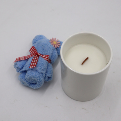 Sensasi Aroma Lilin Keramik Putih Beraroma Dengan Sumbu Kayu
