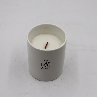 Sensasi Aroma Lilin Keramik Putih Beraroma Dengan Sumbu Kayu