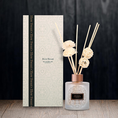 Aroma Reed Diffuser Luxury 126ml Round Bottle Gift Set Dengan Bunga Sola