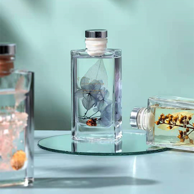 Aroma Reed Diffuser 150ml Parfum Persegi Hadiah Mewah Dengan Bunga Kering