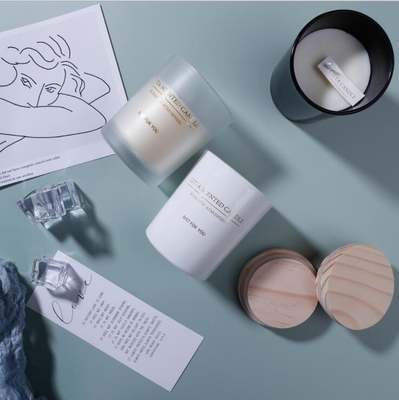 EN15493 Hitam Putih Aromaterapi Kedelai Aroma Lilin Rumah 5Oz Dengan Tutup Kayu