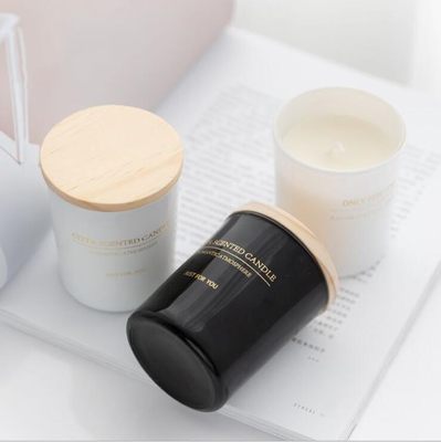 EN15493 Hitam Putih Aromaterapi Kedelai Aroma Lilin Rumah 5Oz Dengan Tutup Kayu