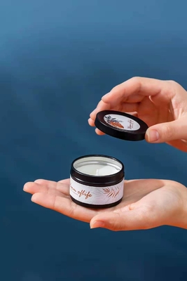 Aroma Beraroma Woodwick Tin Can Lilin Emas Hitam Untuk Perjalanan